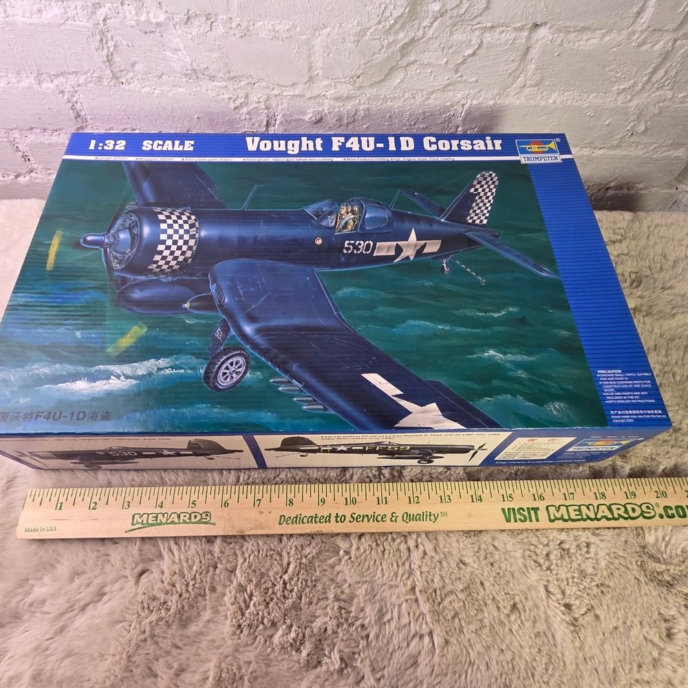 Trumpeter 02221 Vought F4U-1D Corsair 1:32 Scale Model Kit Airplane Open Box - Picture 7 of 15